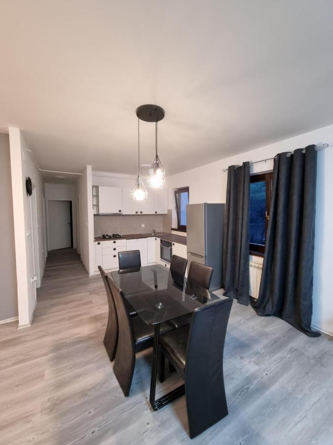 Maki Apartment พูลา ภายนอก รูปภาพ