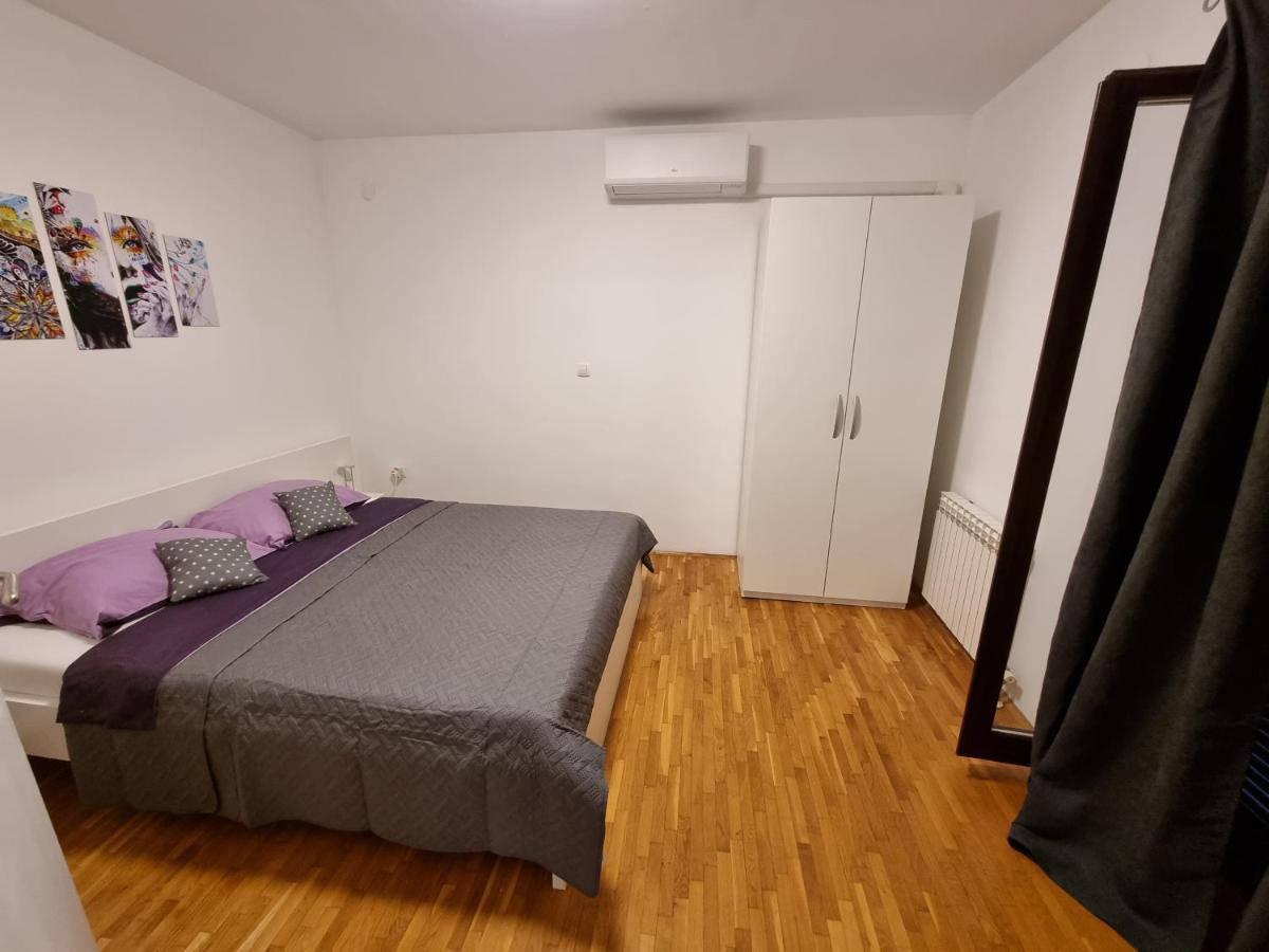 Maki Apartment พูลา ภายนอก รูปภาพ
